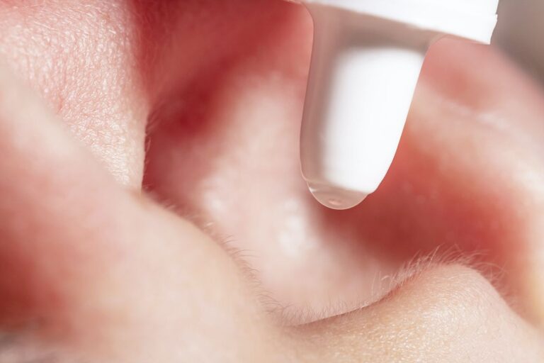 ¿Por qué es Malo Echar Aceite en el Oído?